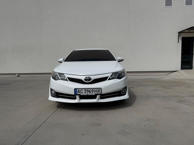 Toyota Camry - зображення 4