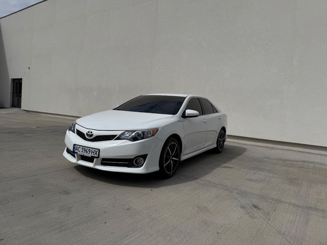 Toyota Camry - зображення 5