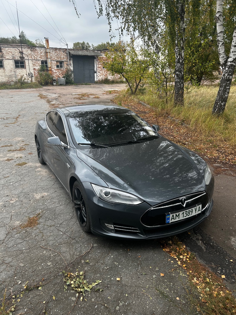 Tesla Model S - фото 4