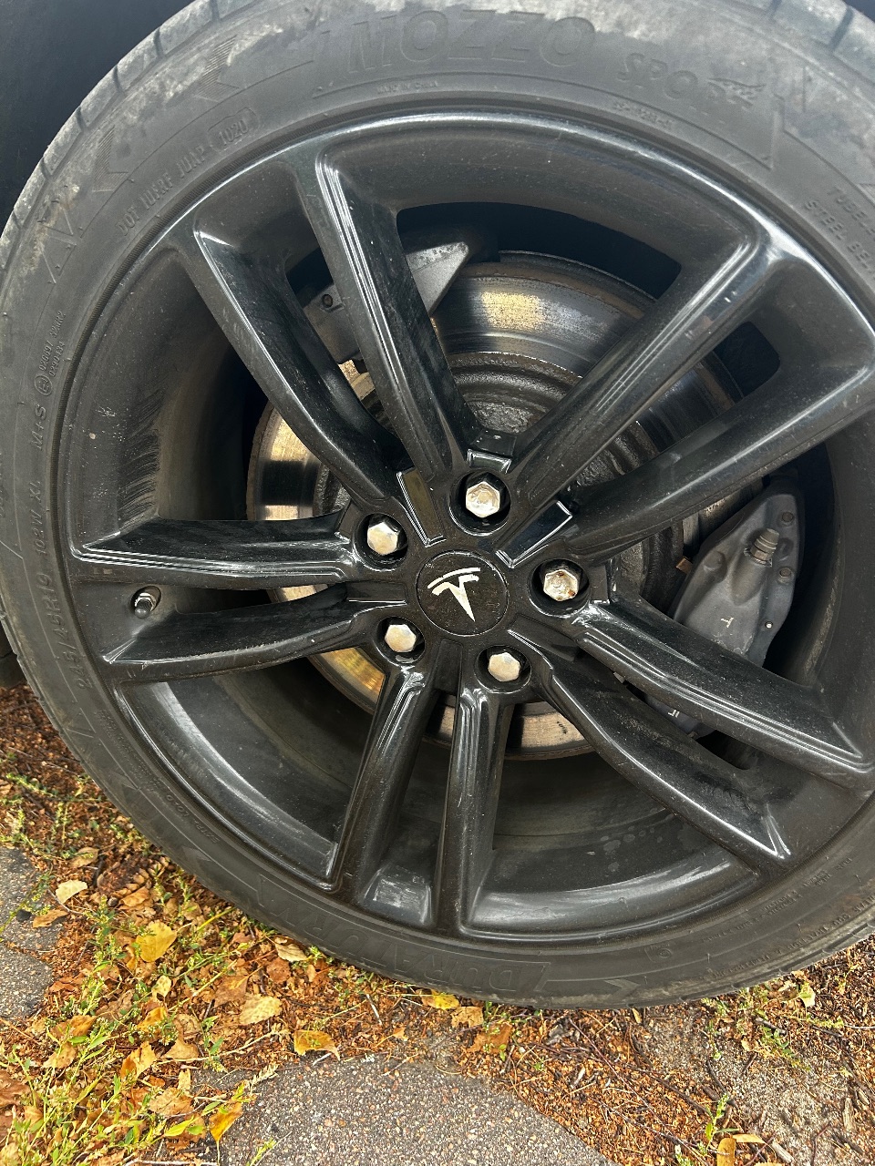 Tesla Model S - фото 8