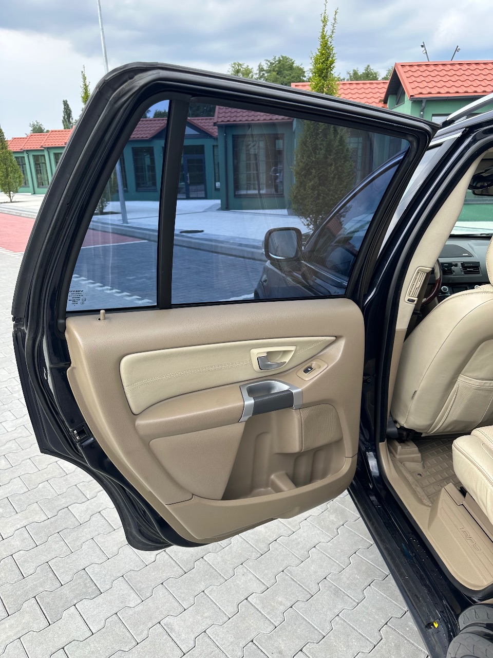 Volvo XC90 - фото 13