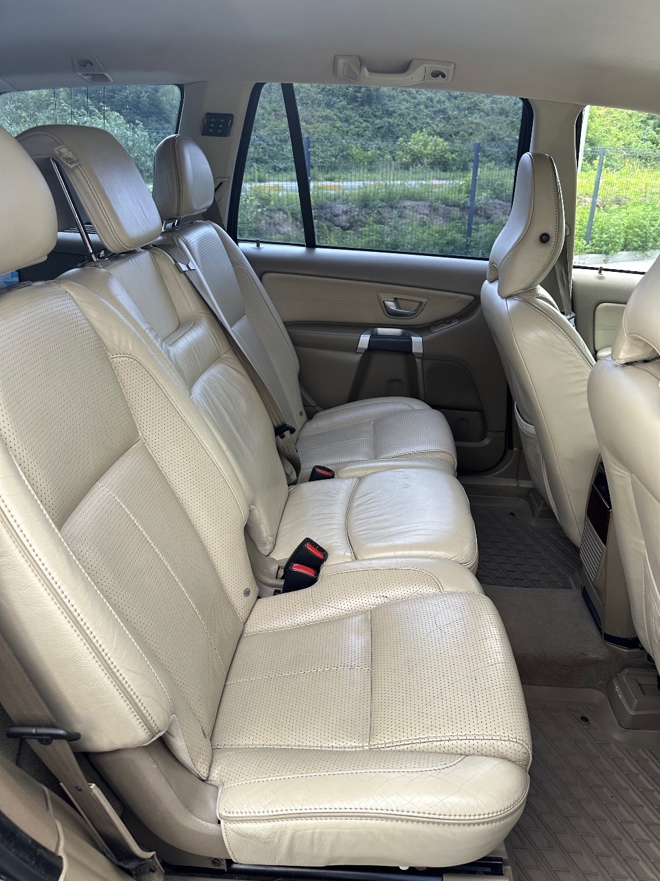 Volvo XC90 - фото 17