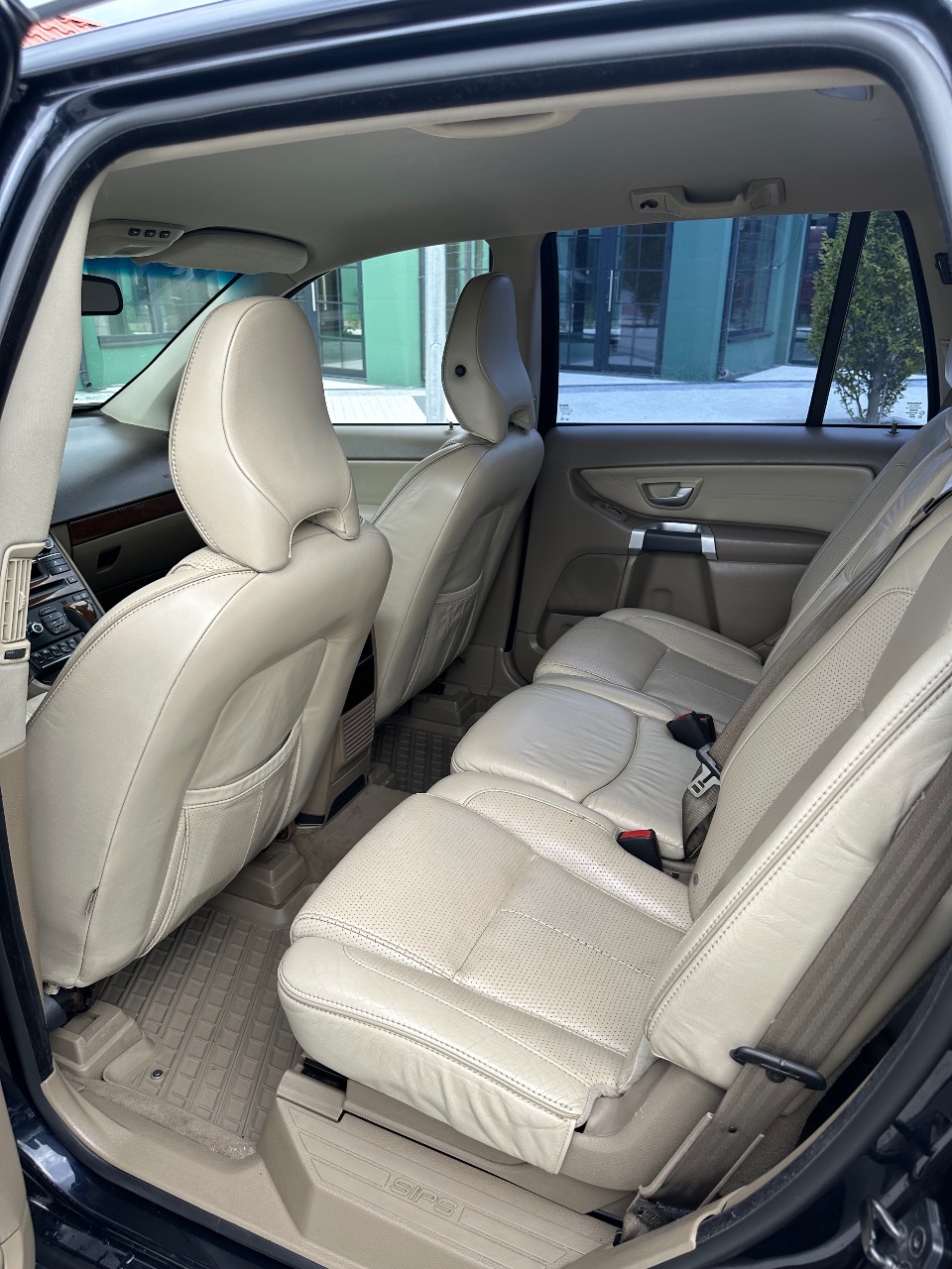 Volvo XC90 - фото 11