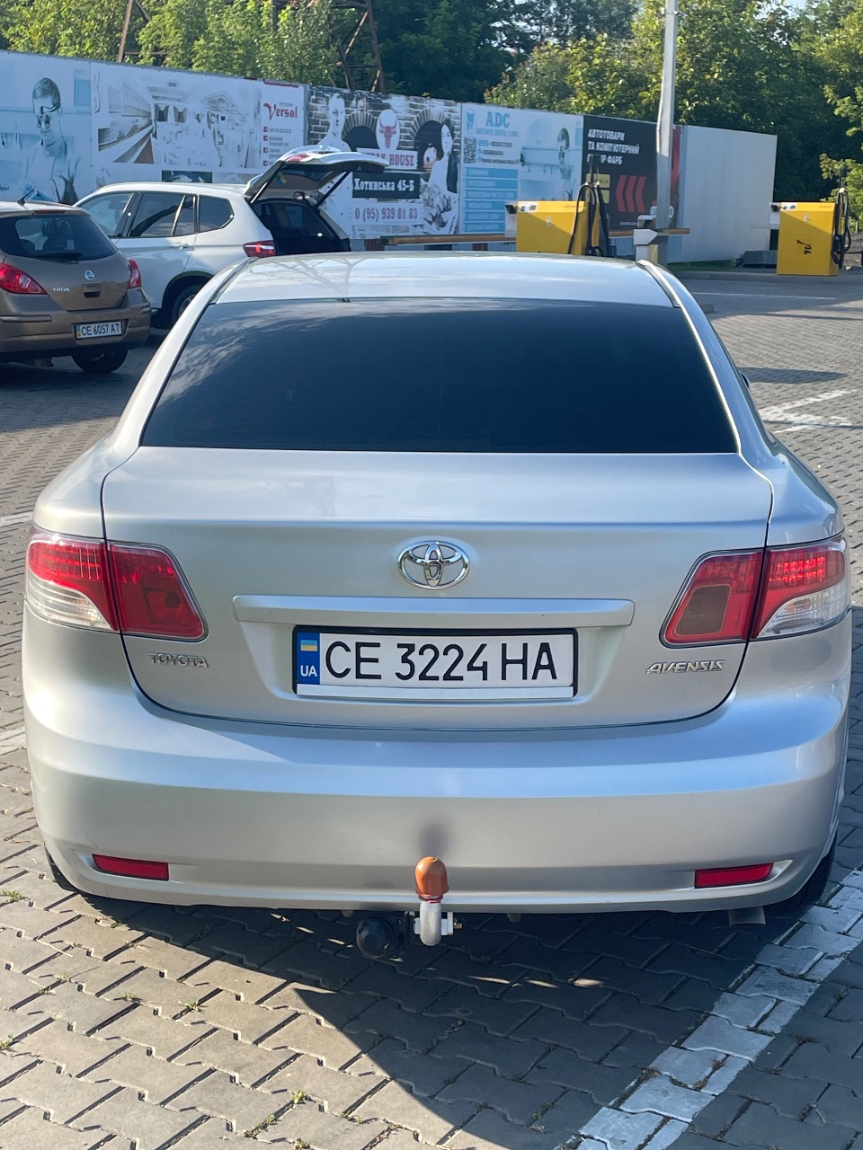 Toyota Avensis - фото 4