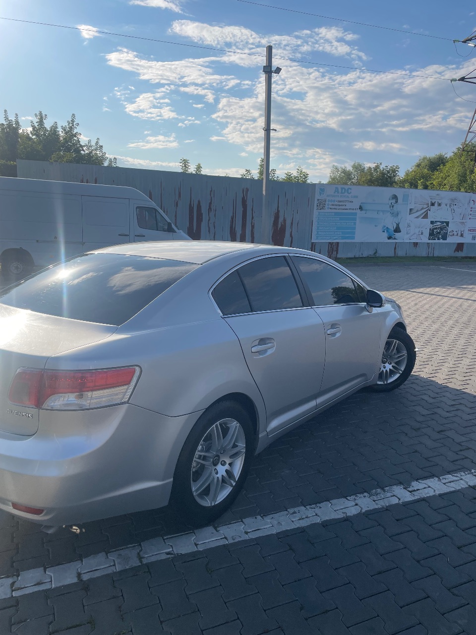 Toyota Avensis - фото 12