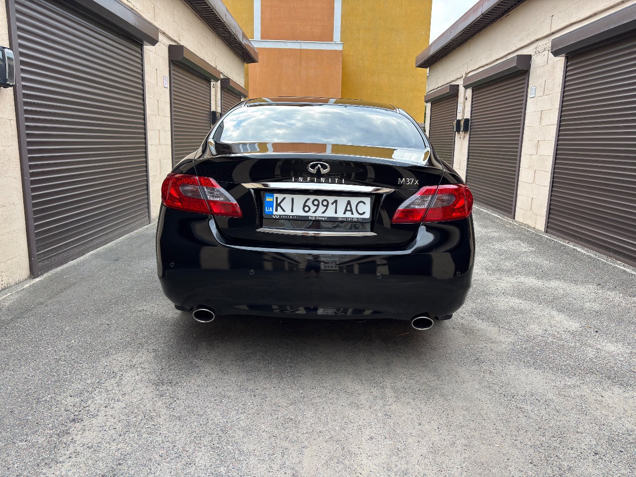 Infiniti M - фото 9