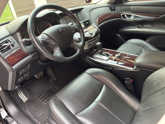 Infiniti M - фото 5