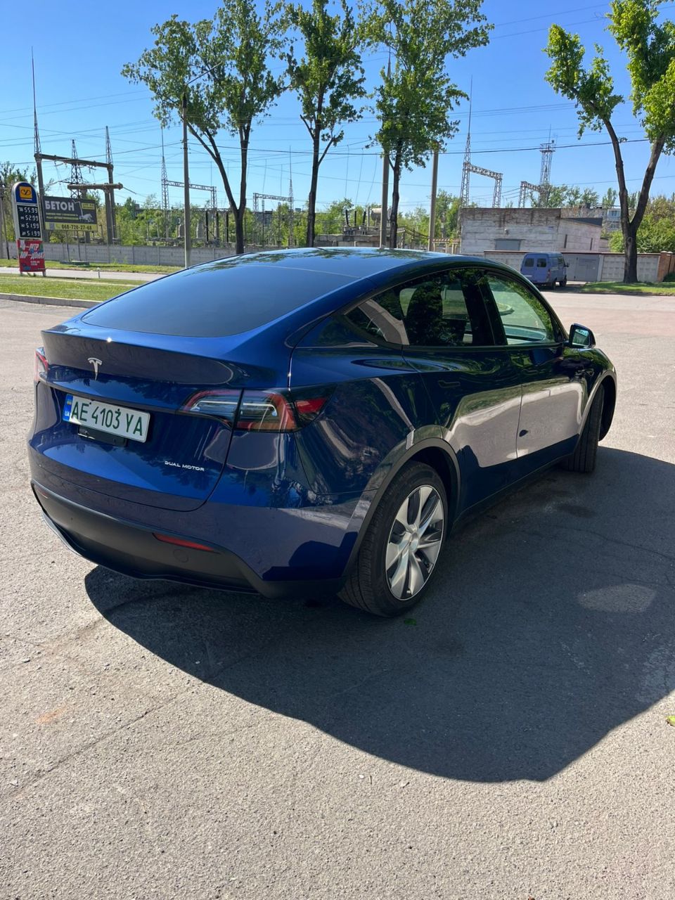 Tesla Model Y - фото 2