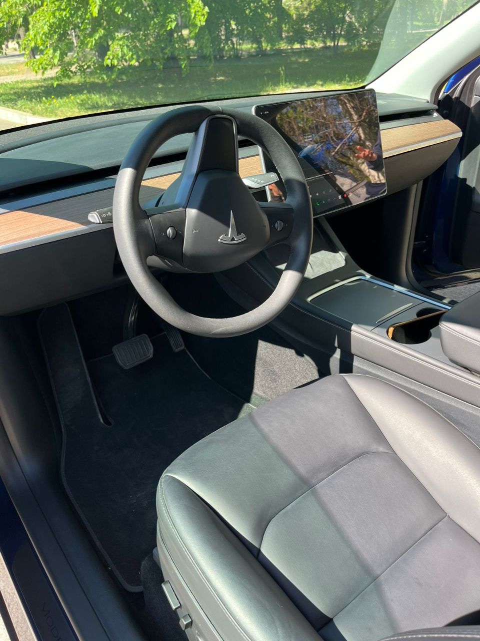Tesla Model Y - фото 14