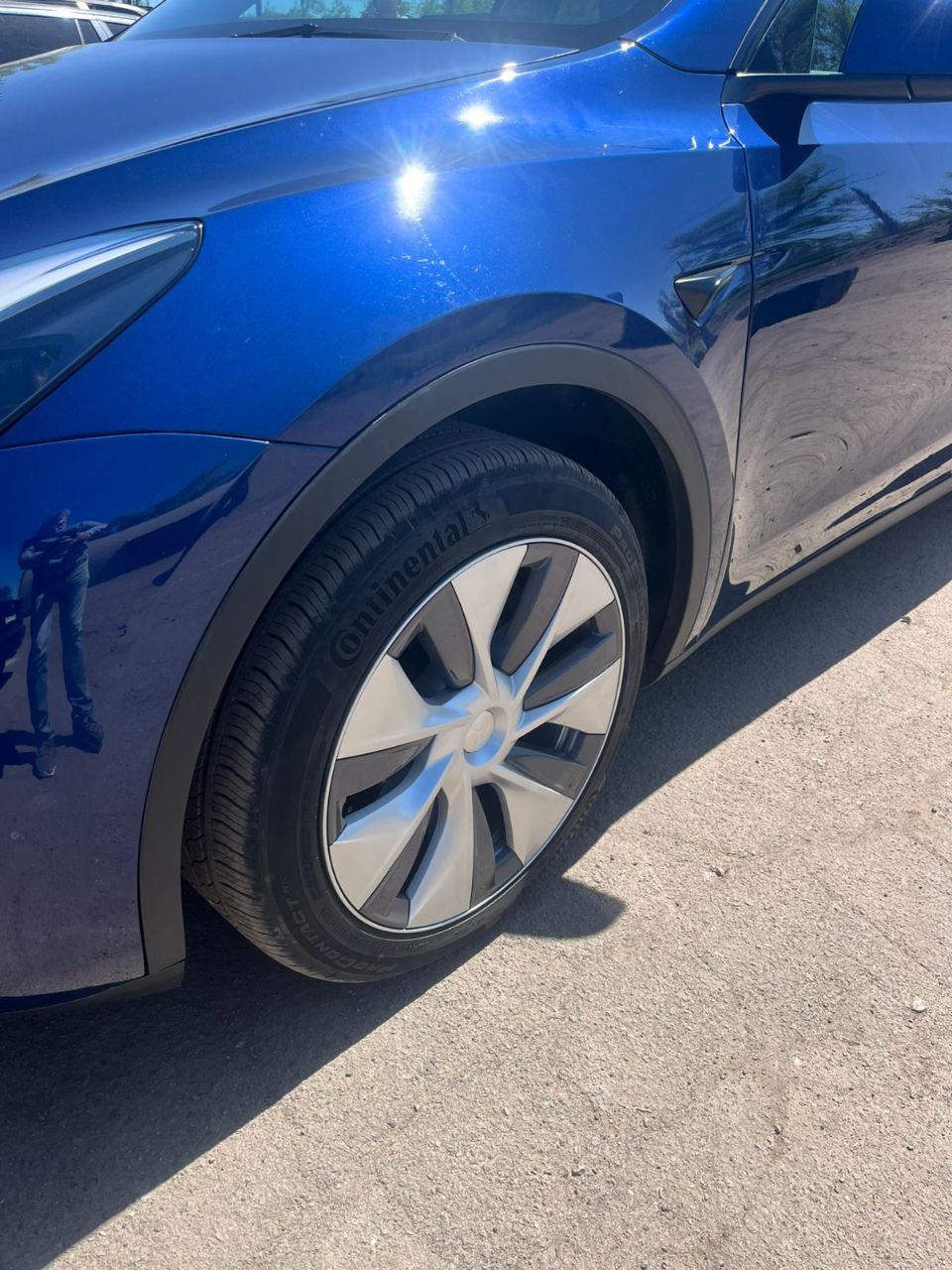 Tesla Model Y - фото 9