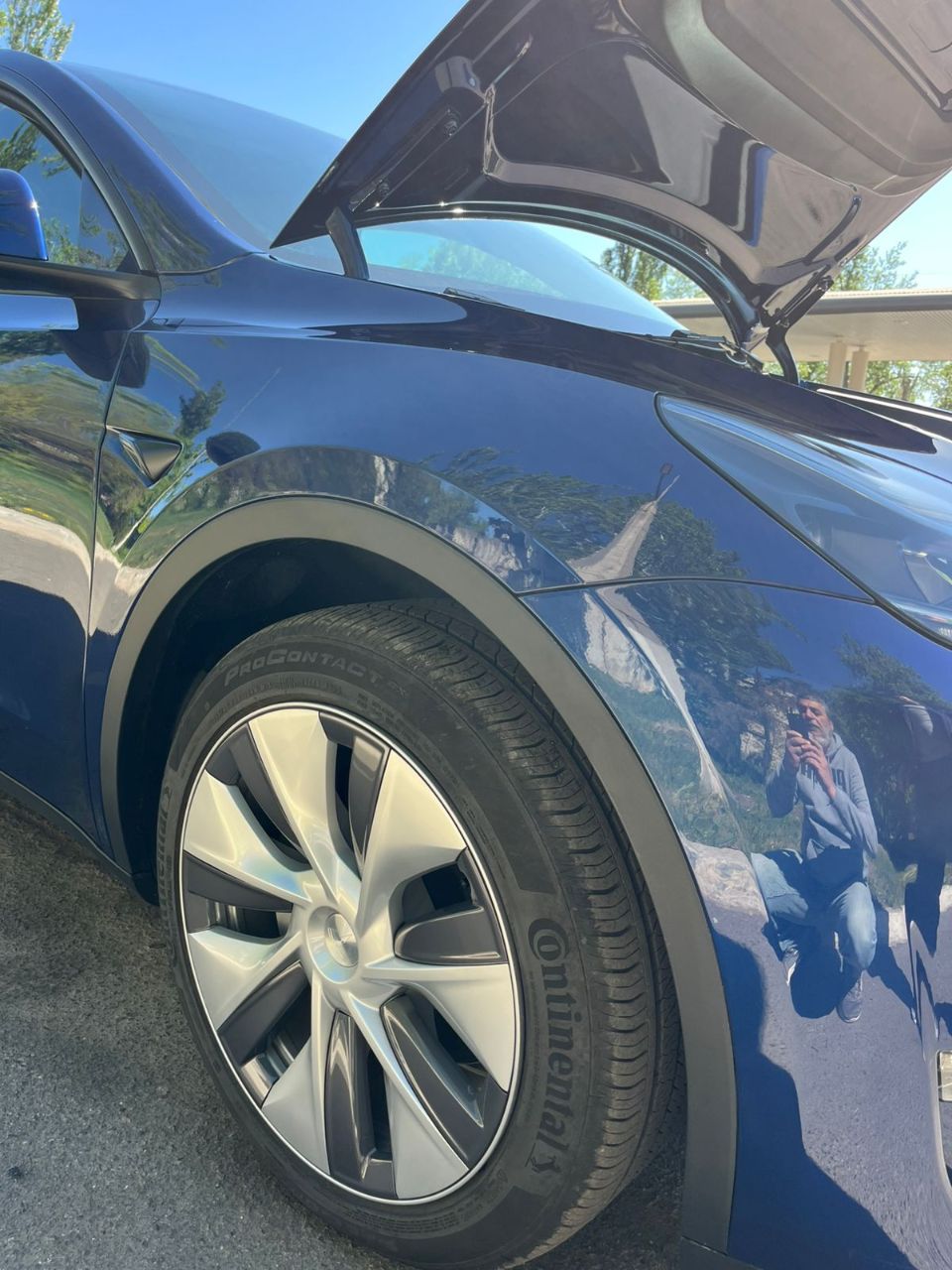 Tesla Model Y - фото 12