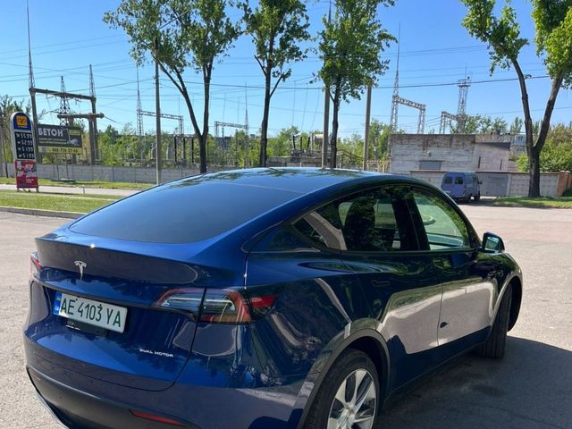 Tesla Model Y - зображення 2