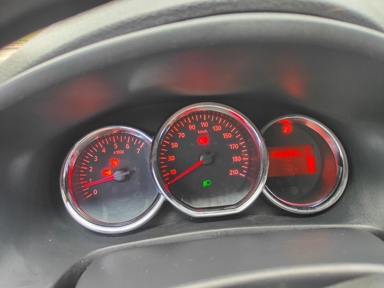 Dacia Sandero - фото 13