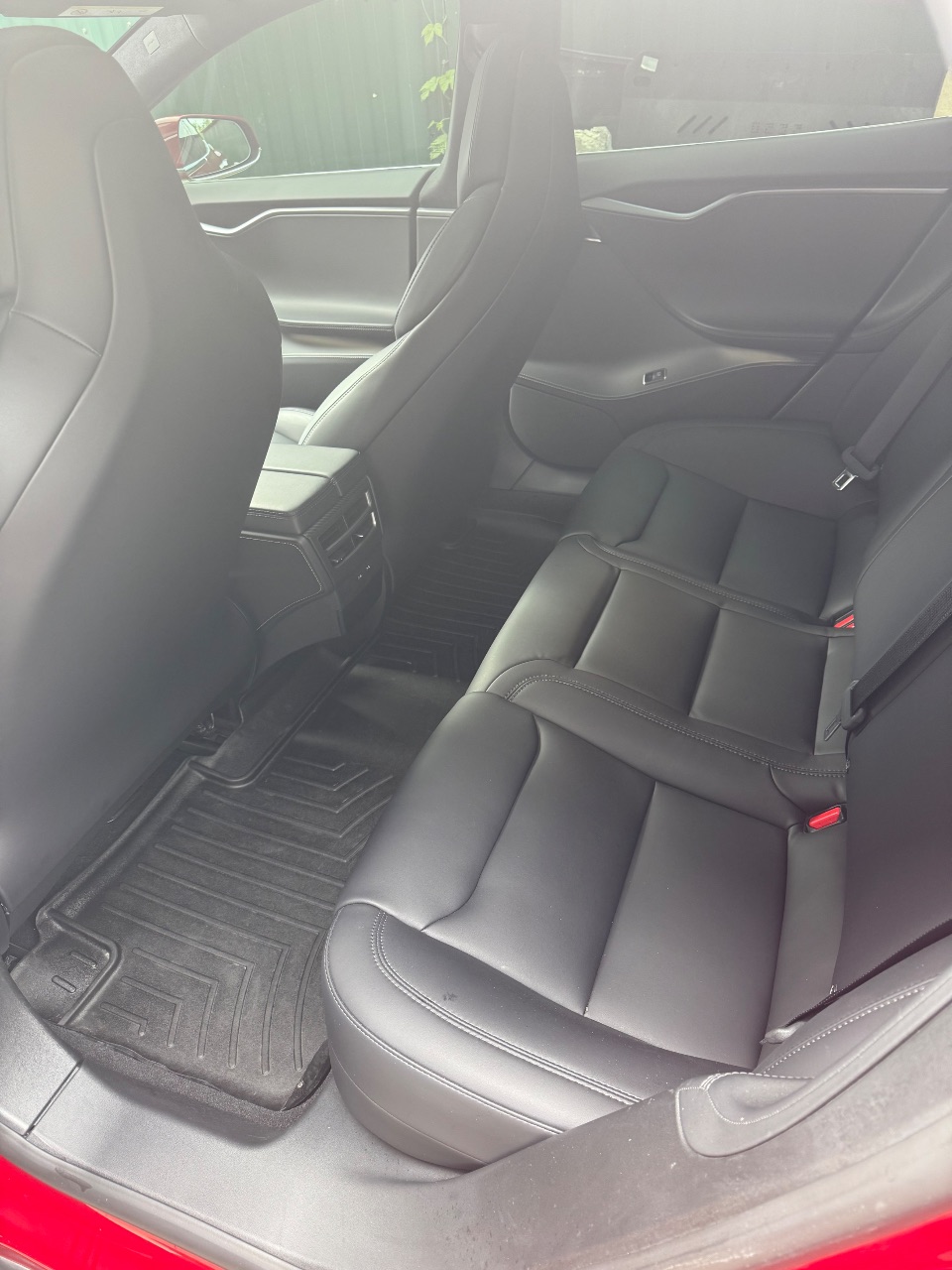 Tesla Model S - фото 16