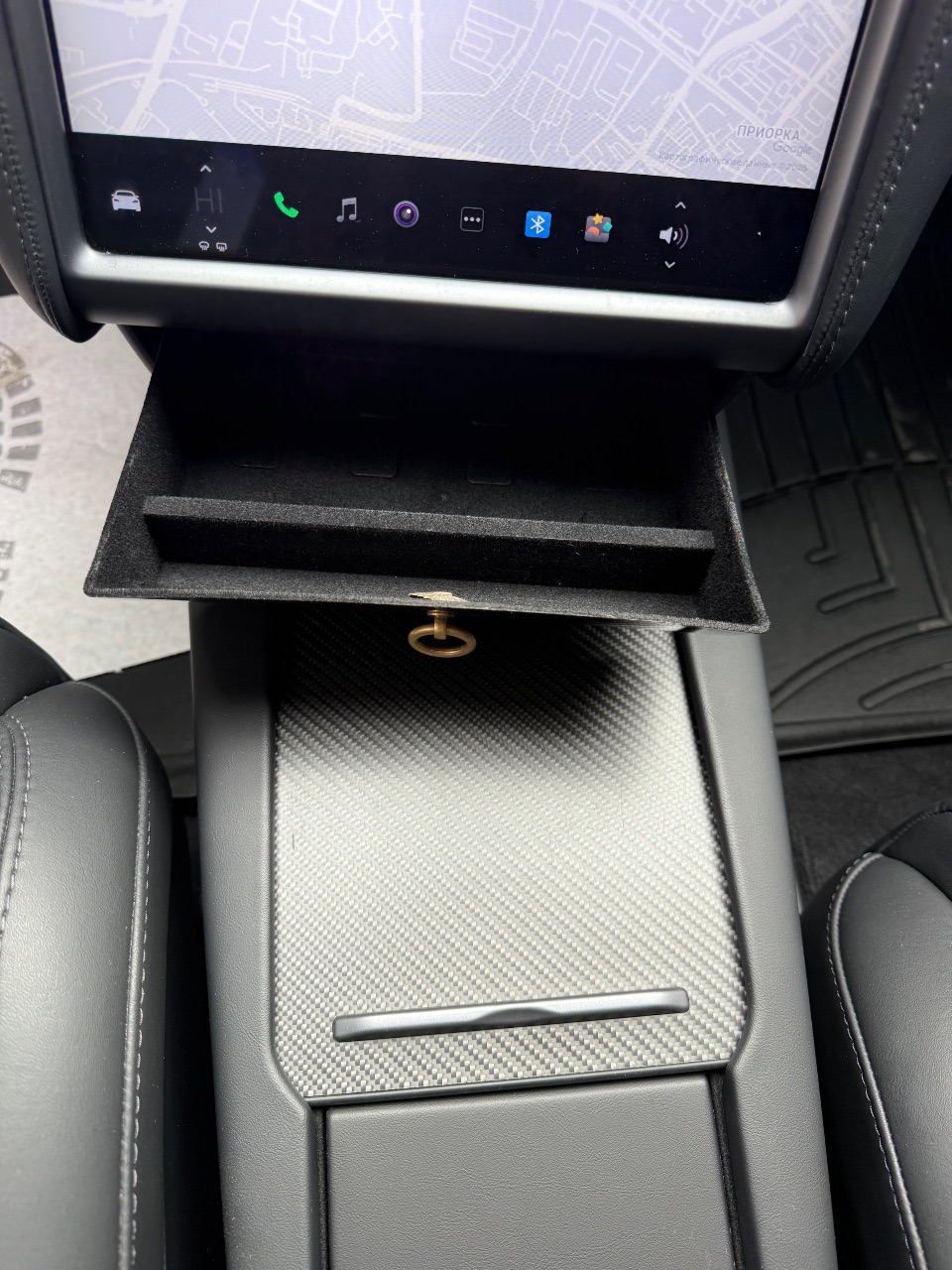 Tesla Model S - фото 8