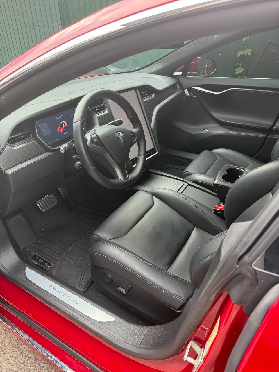 Tesla Model S - фото 17