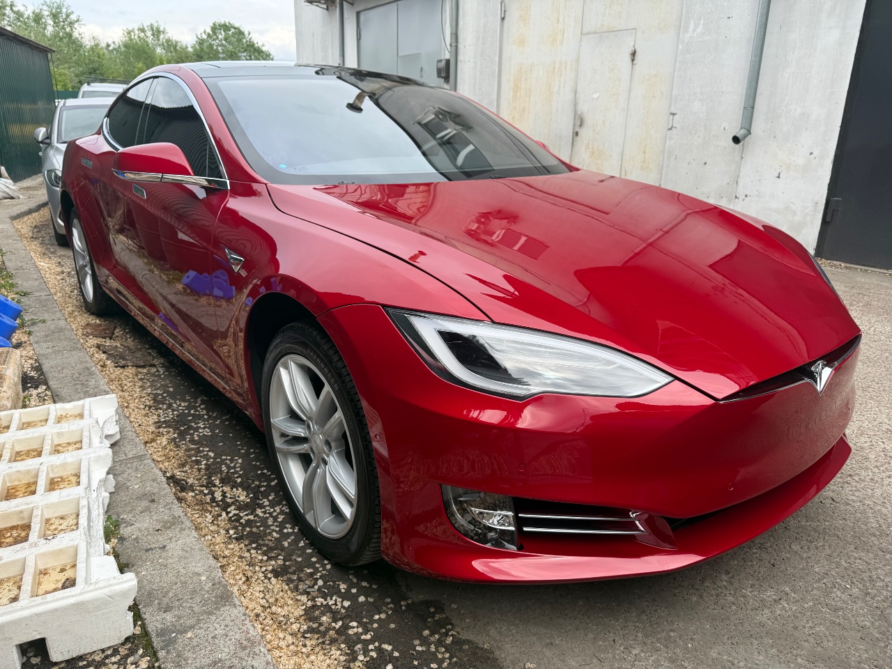 Tesla Model S - фото 21
