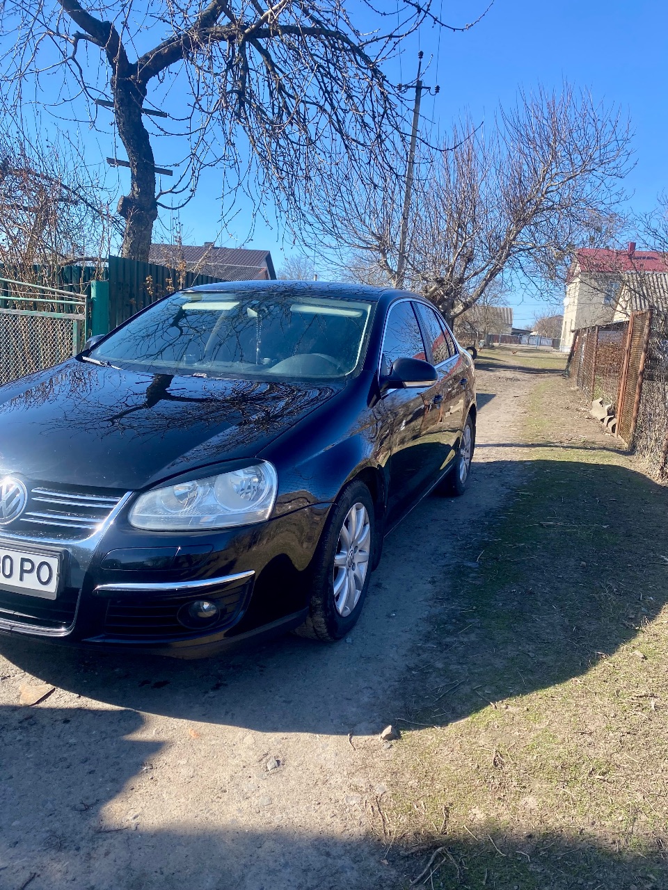 Volkswagen Jetta - фото 1