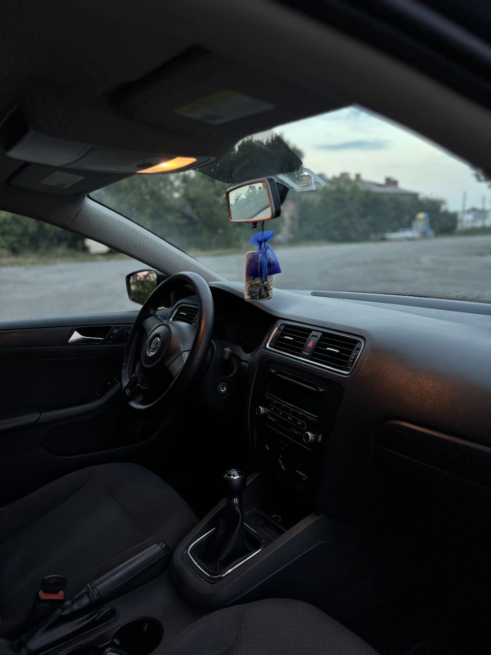Volkswagen Jetta - фото 11
