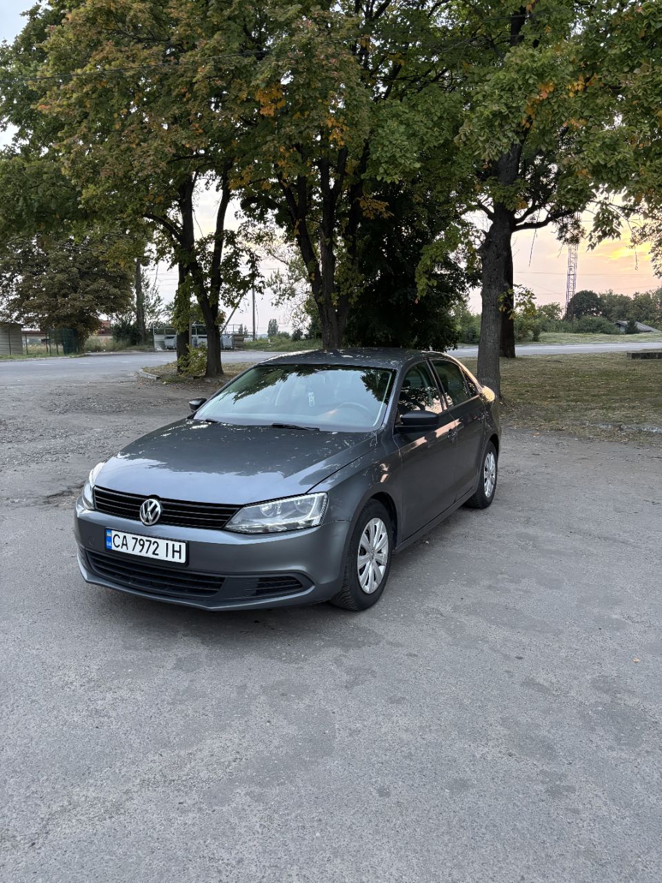 Volkswagen Jetta - фото 1
