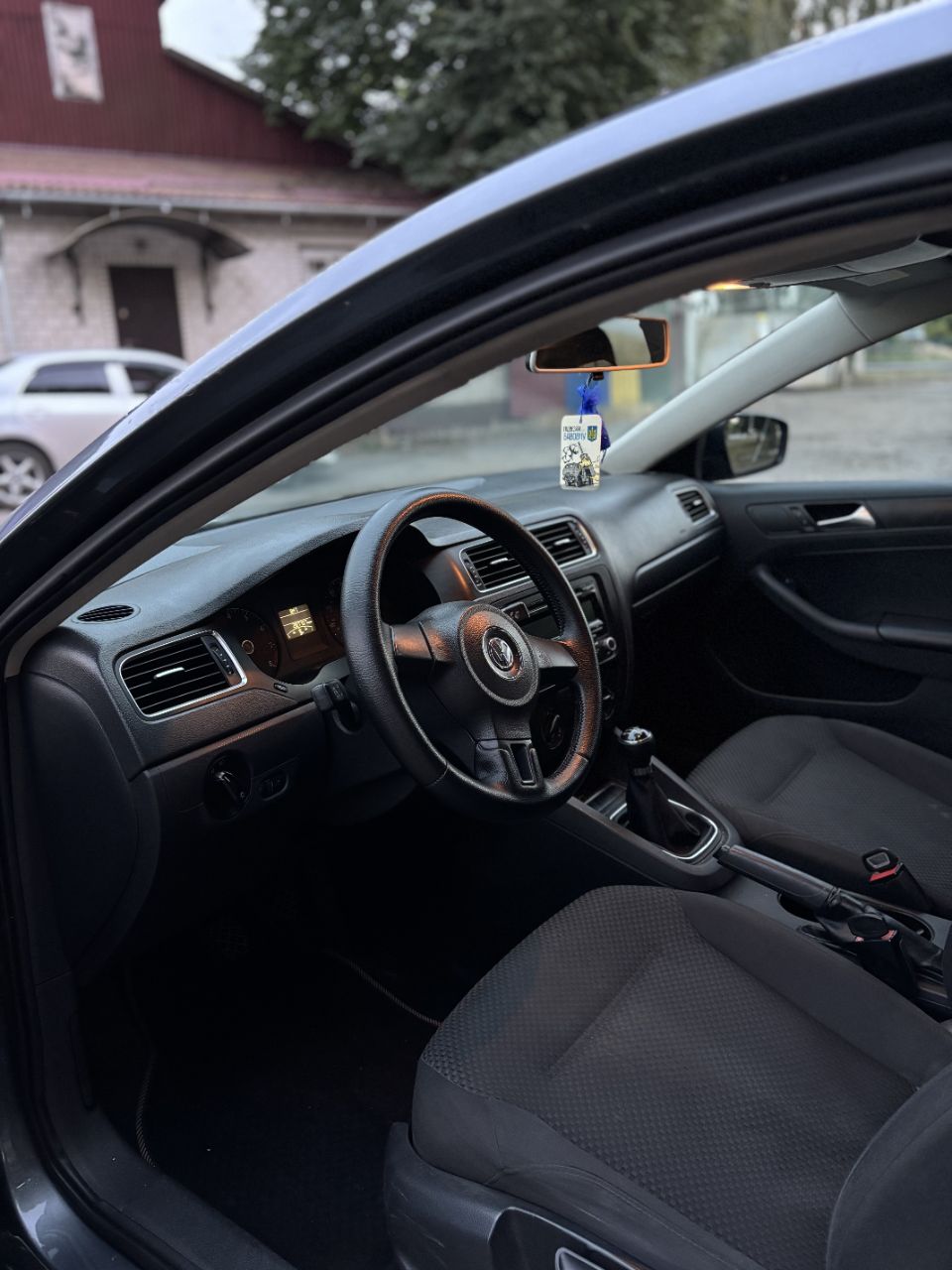 Volkswagen Jetta - фото 9