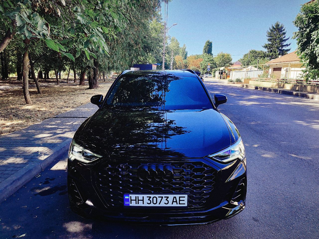 Audi Q3 - фото 8