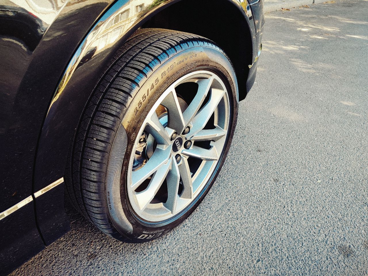 Audi Q3 - фото 23