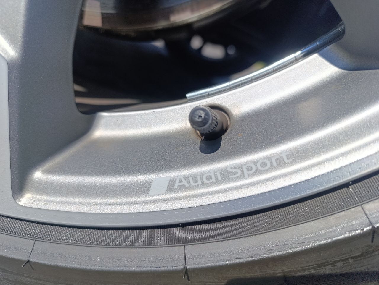 Audi Q3 - фото 21