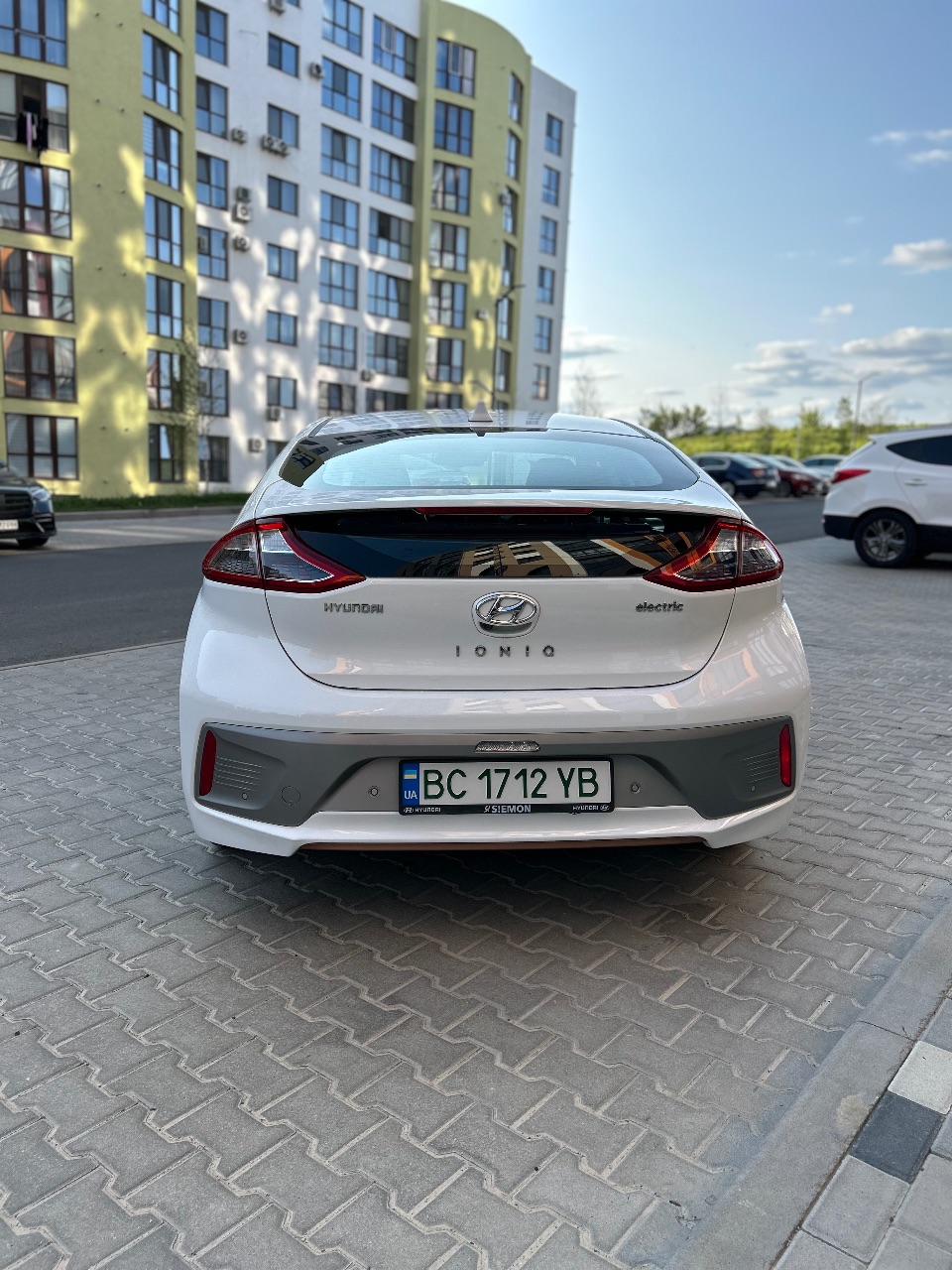Hyundai IONIQ - фото 27