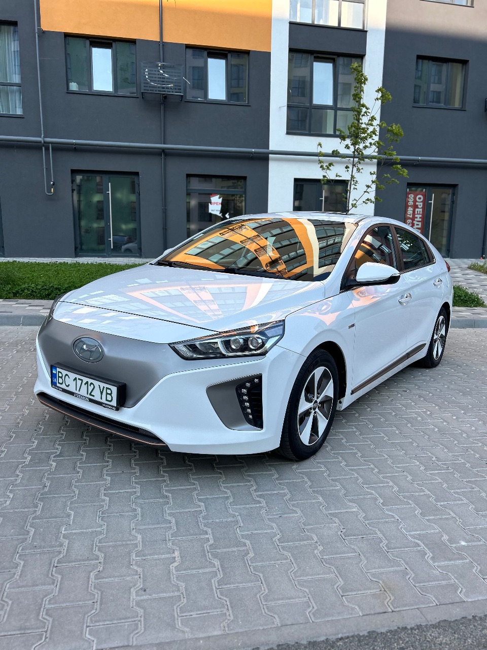Hyundai IONIQ - фото 34