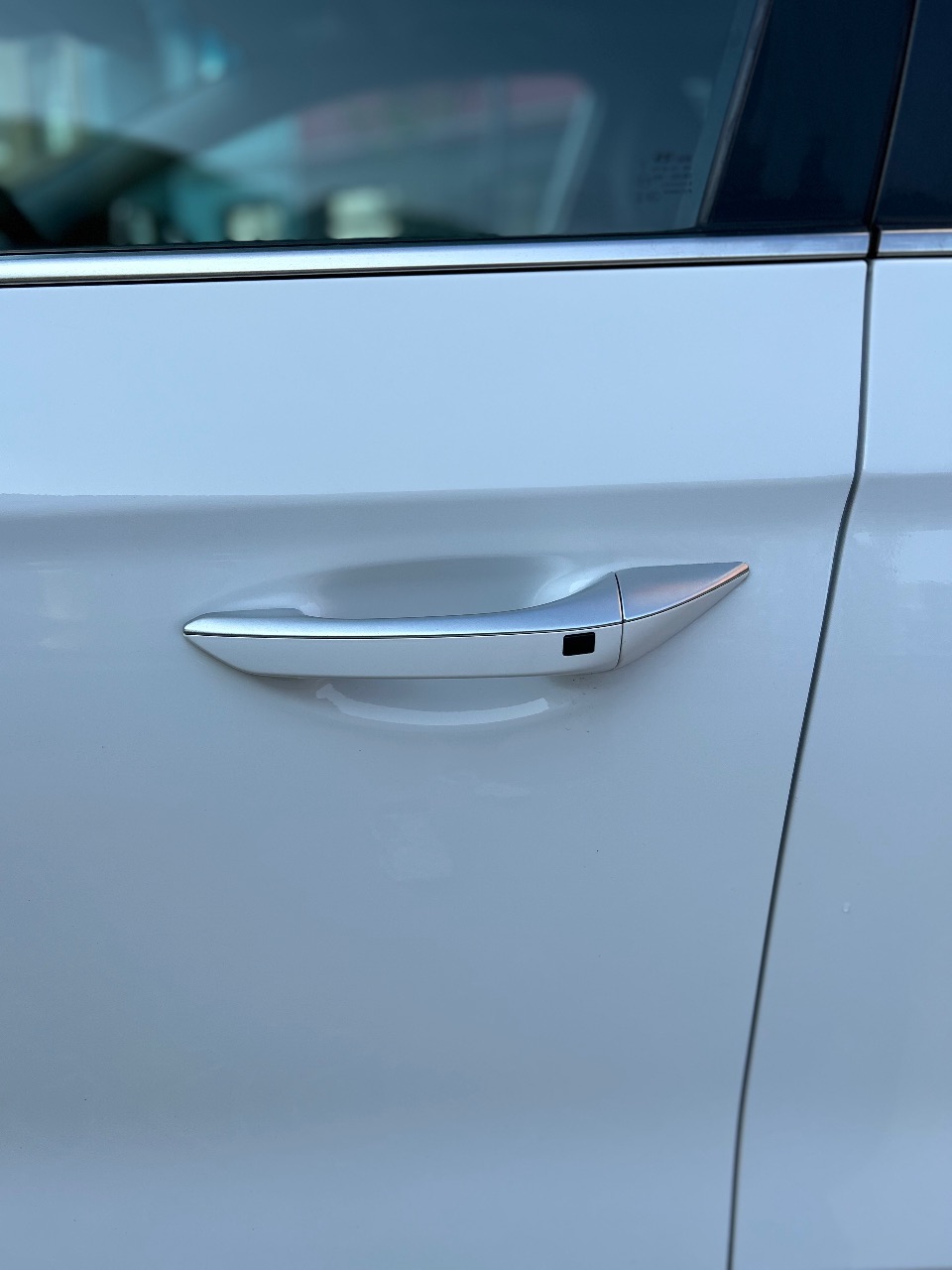 Hyundai IONIQ - фото 6