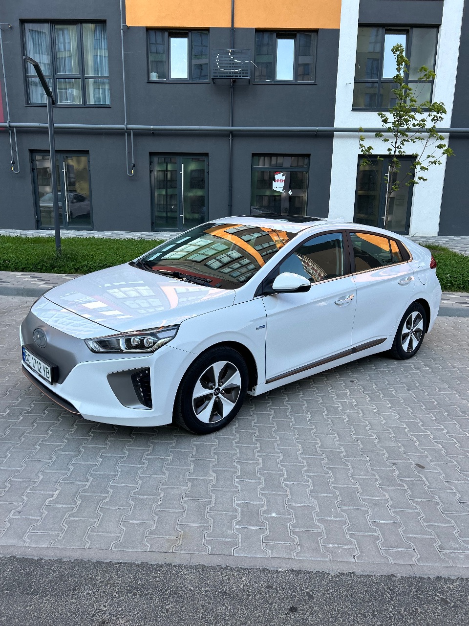 Hyundai IONIQ - фото 33