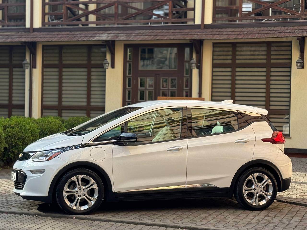 Chevrolet Bolt - фото 13
