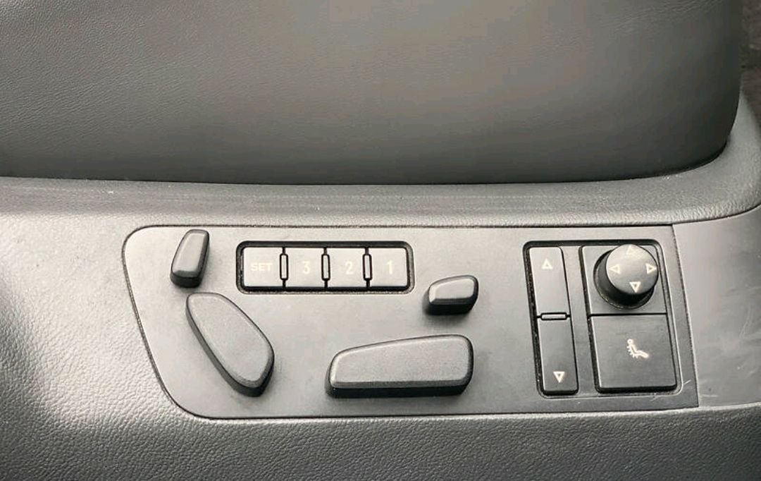 Volkswagen Phaeton - фото 24