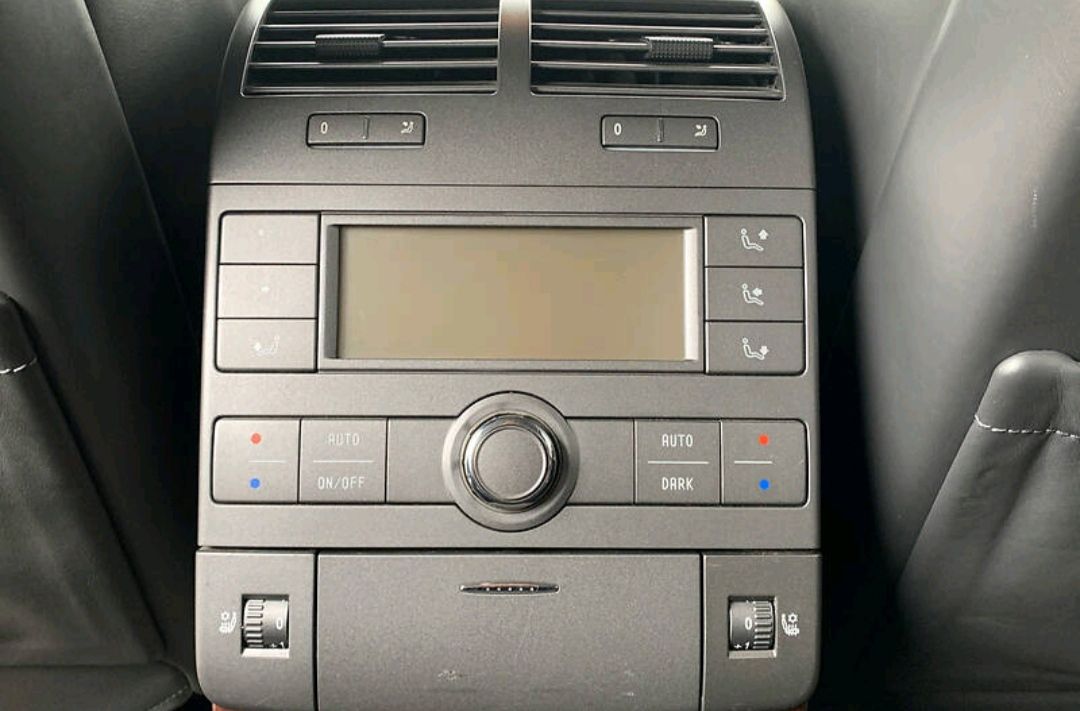 Volkswagen Phaeton - фото 18