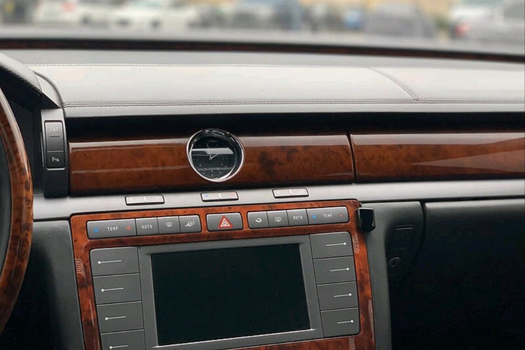 Volkswagen Phaeton - фото 20