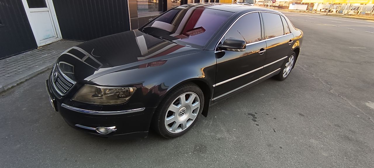 Volkswagen Phaeton - фото 1