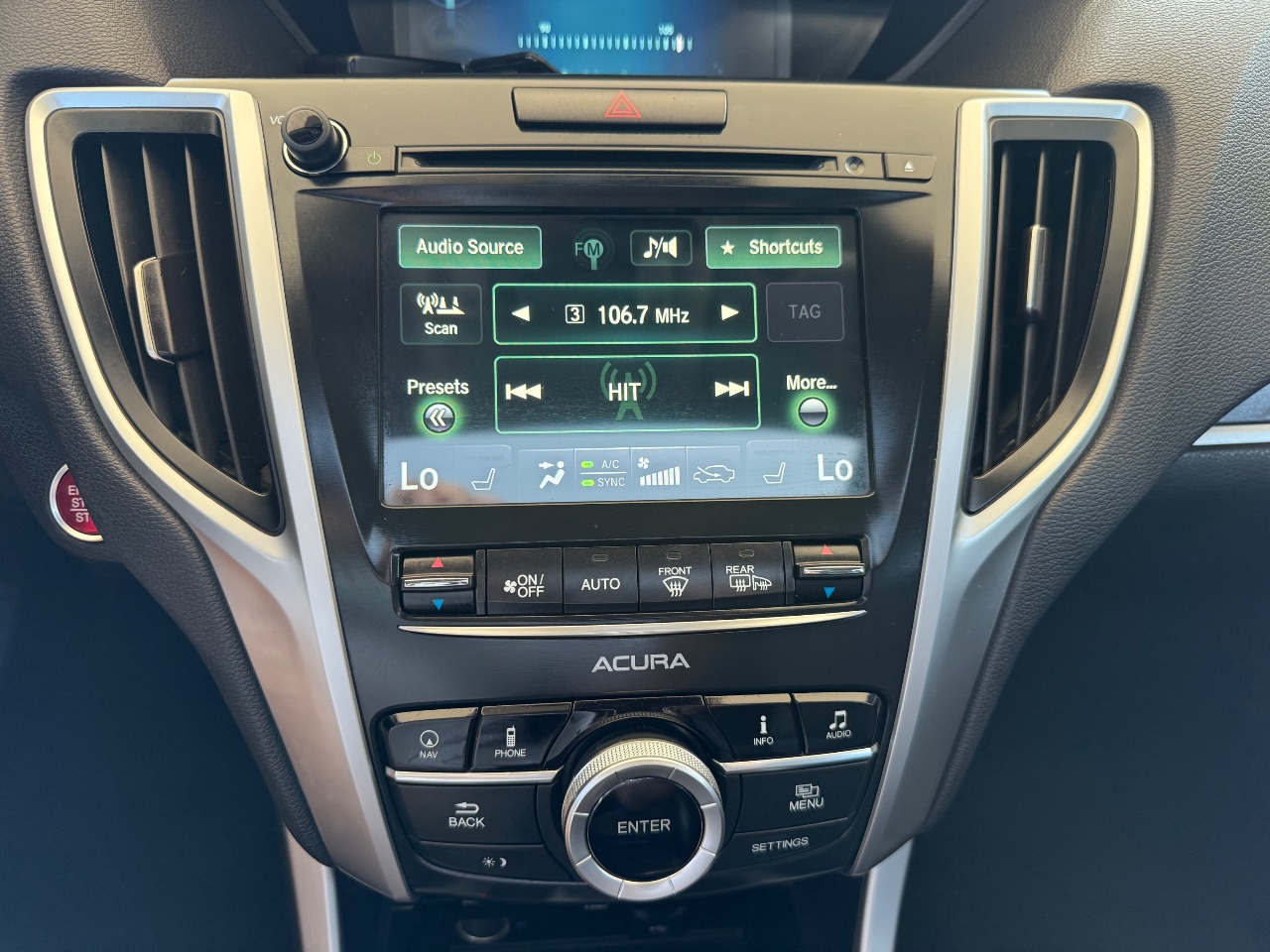 Acura TLX - фото 13