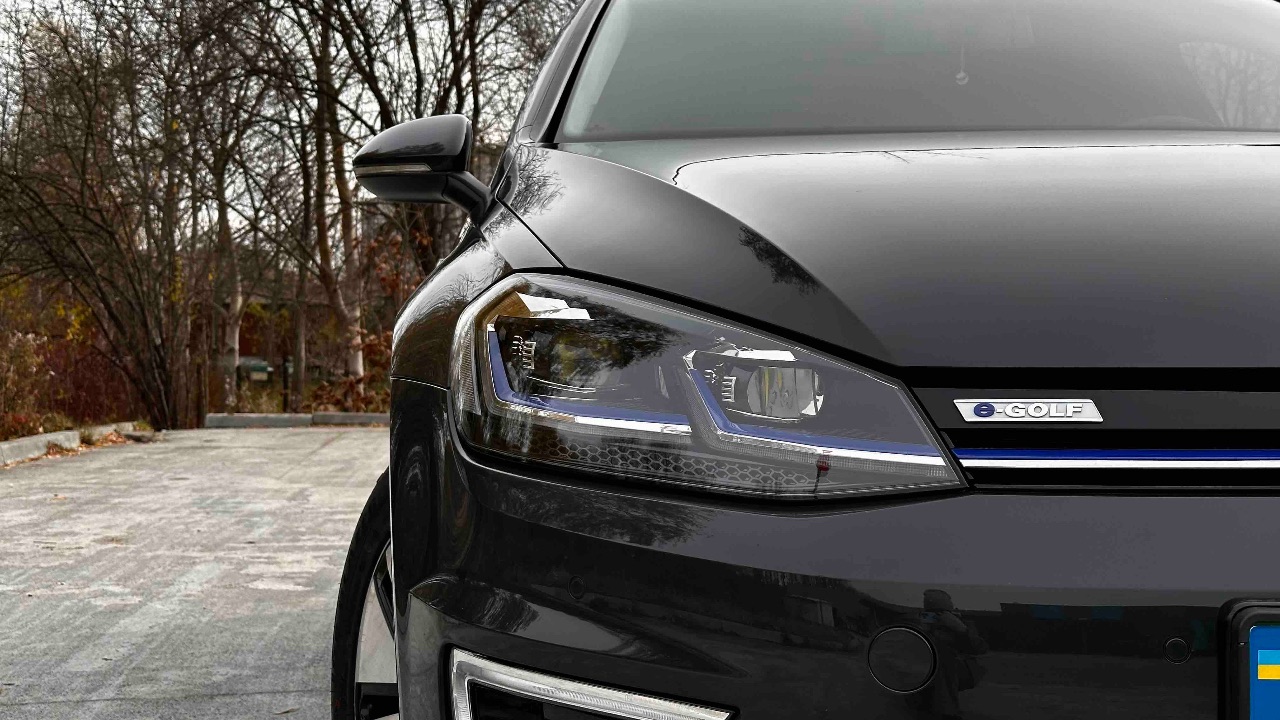 Volkswagen Golf - фото 11