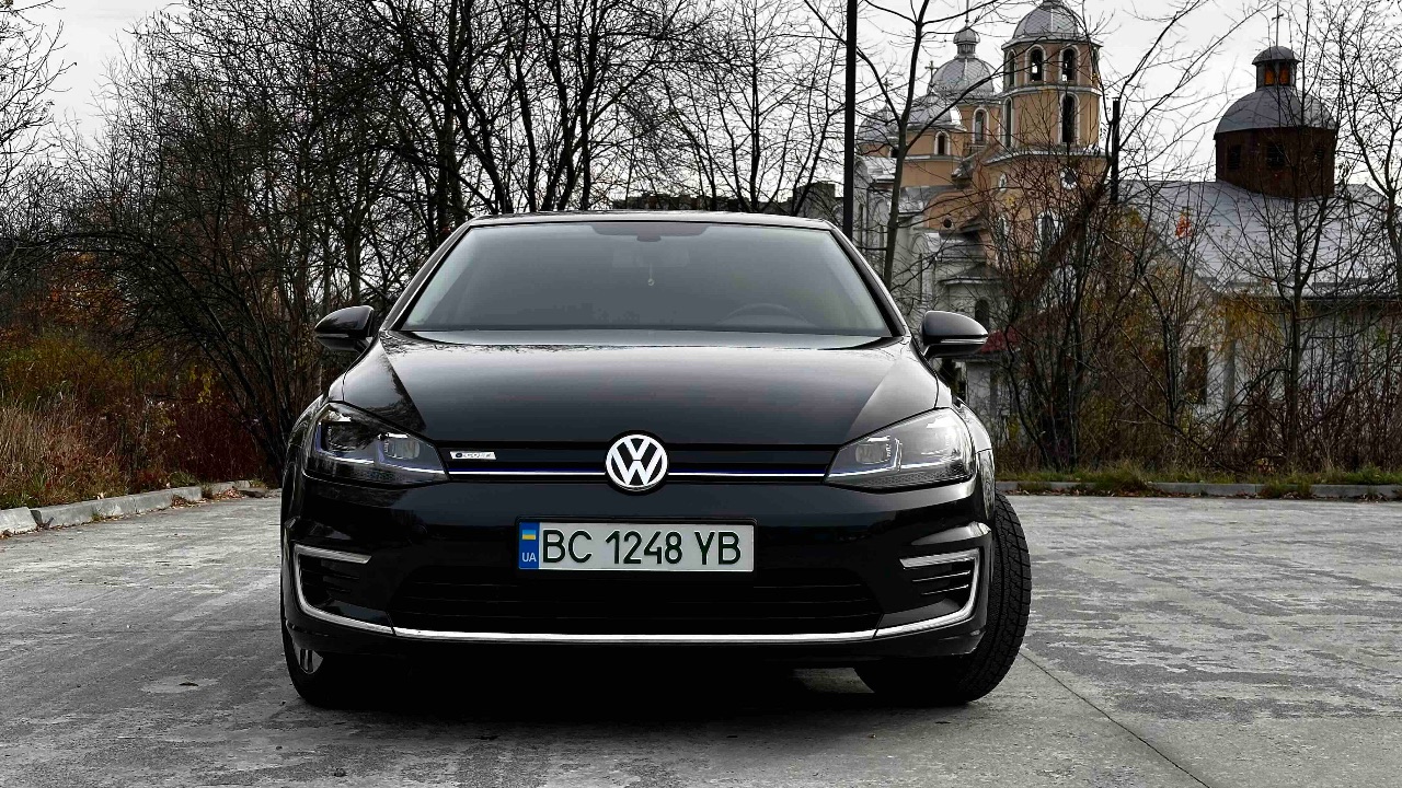 Volkswagen Golf - фото 3