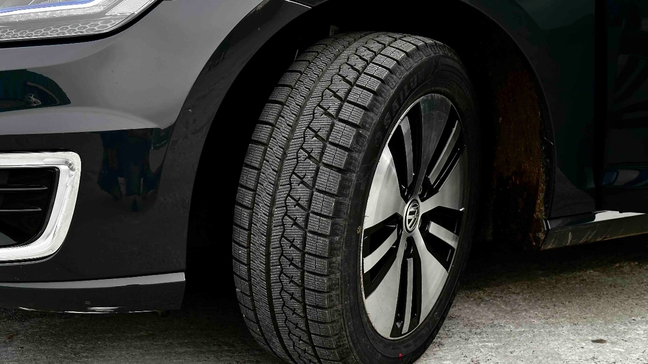 Volkswagen Golf - фото 17