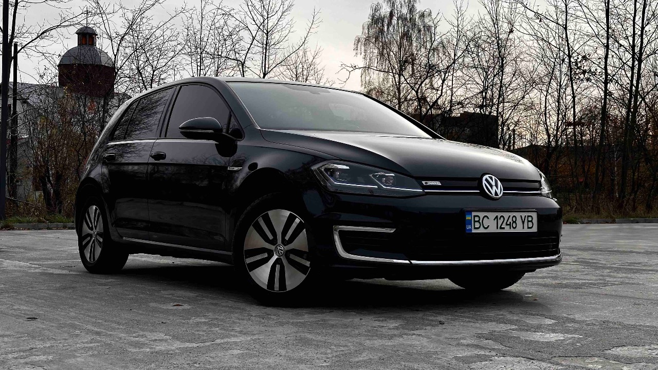Volkswagen Golf - фото 2