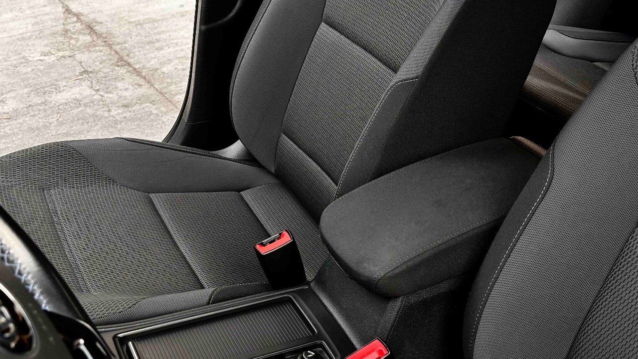 Volkswagen Golf - фото 25