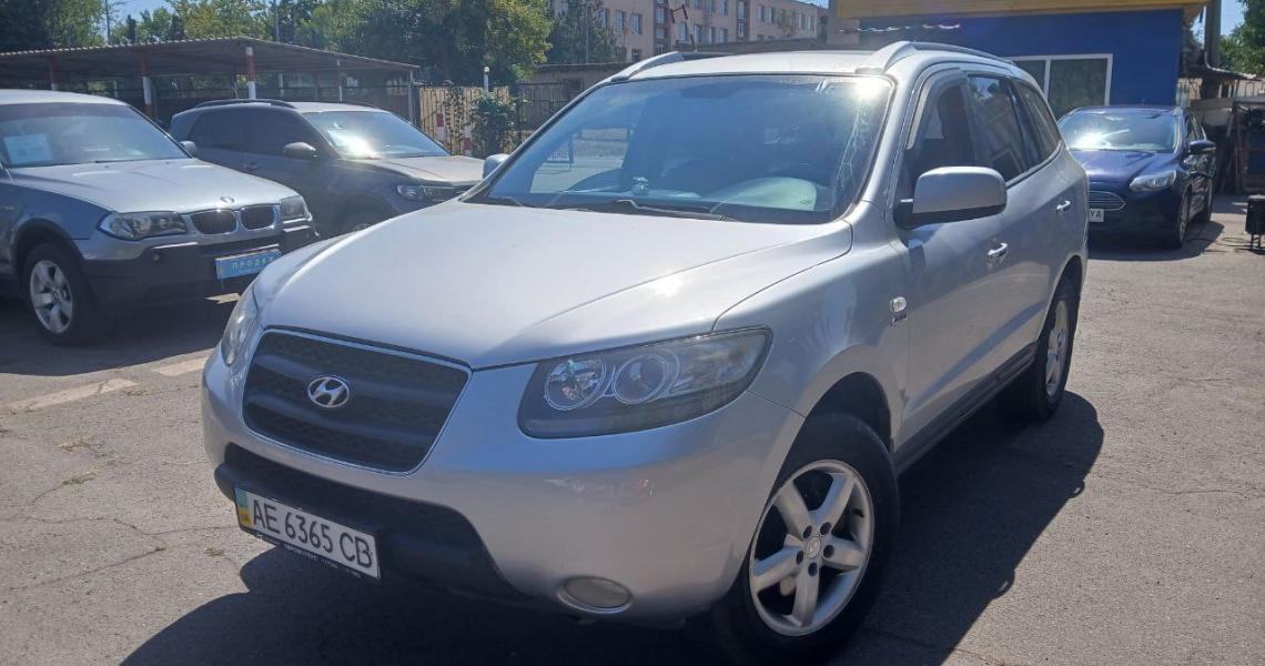 Hyundai Santa Fe - фото 3