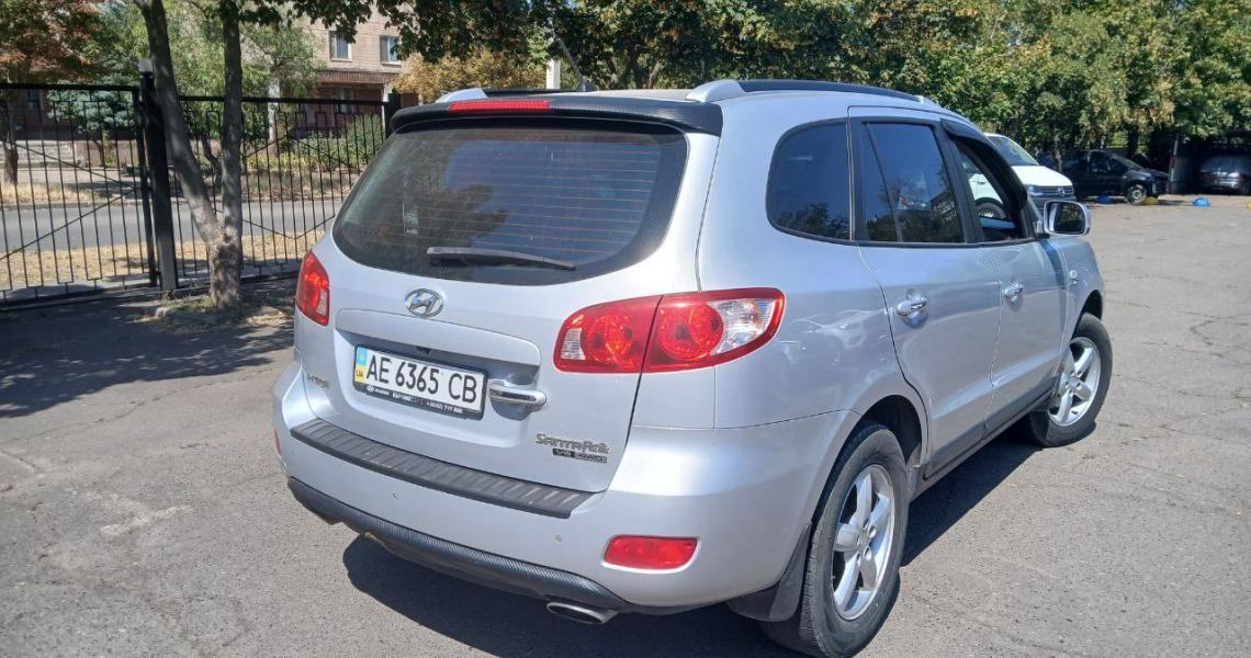 Hyundai Santa Fe - фото 2