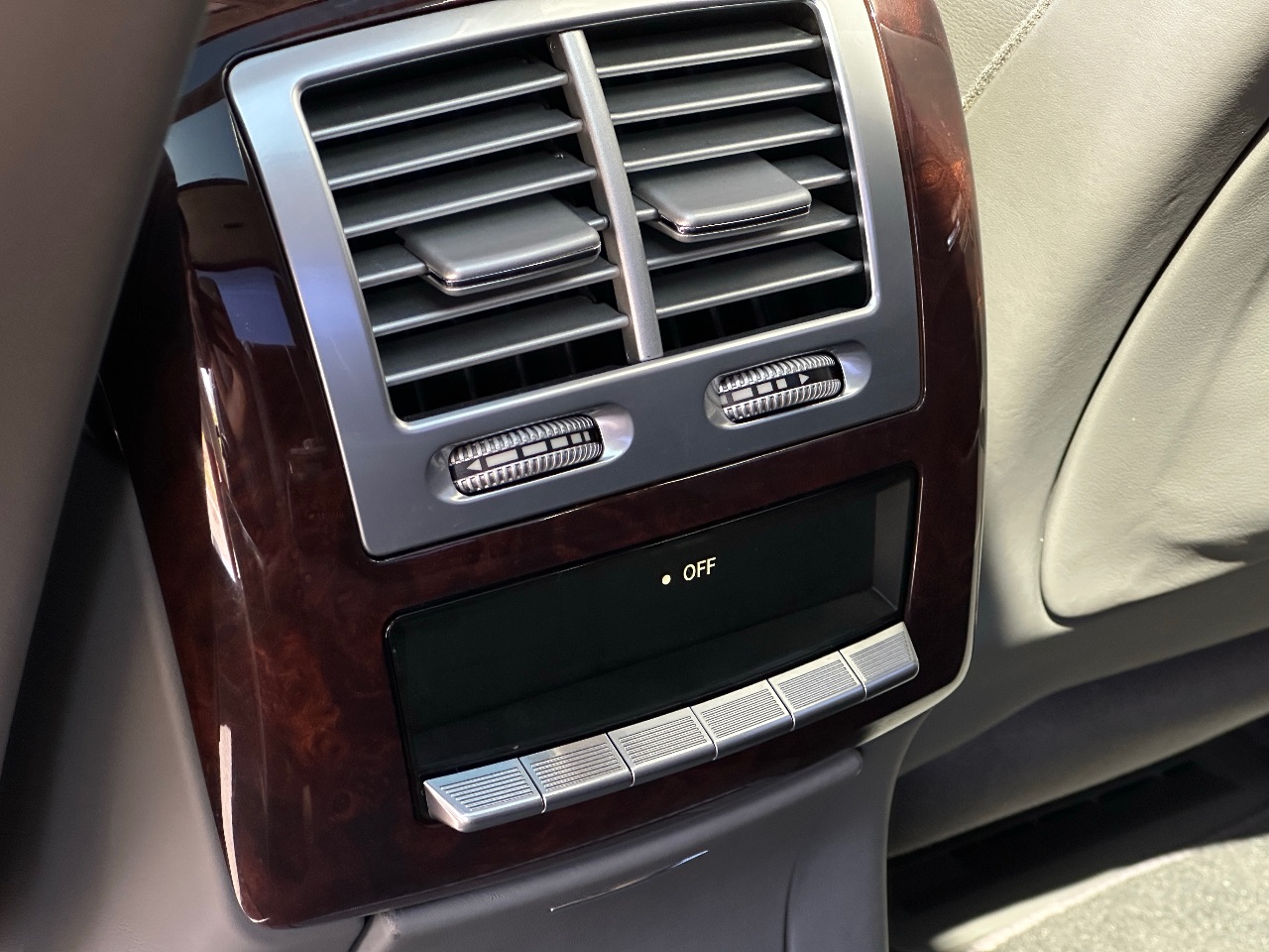 Mercedes-Benz S-Класс - фото 33