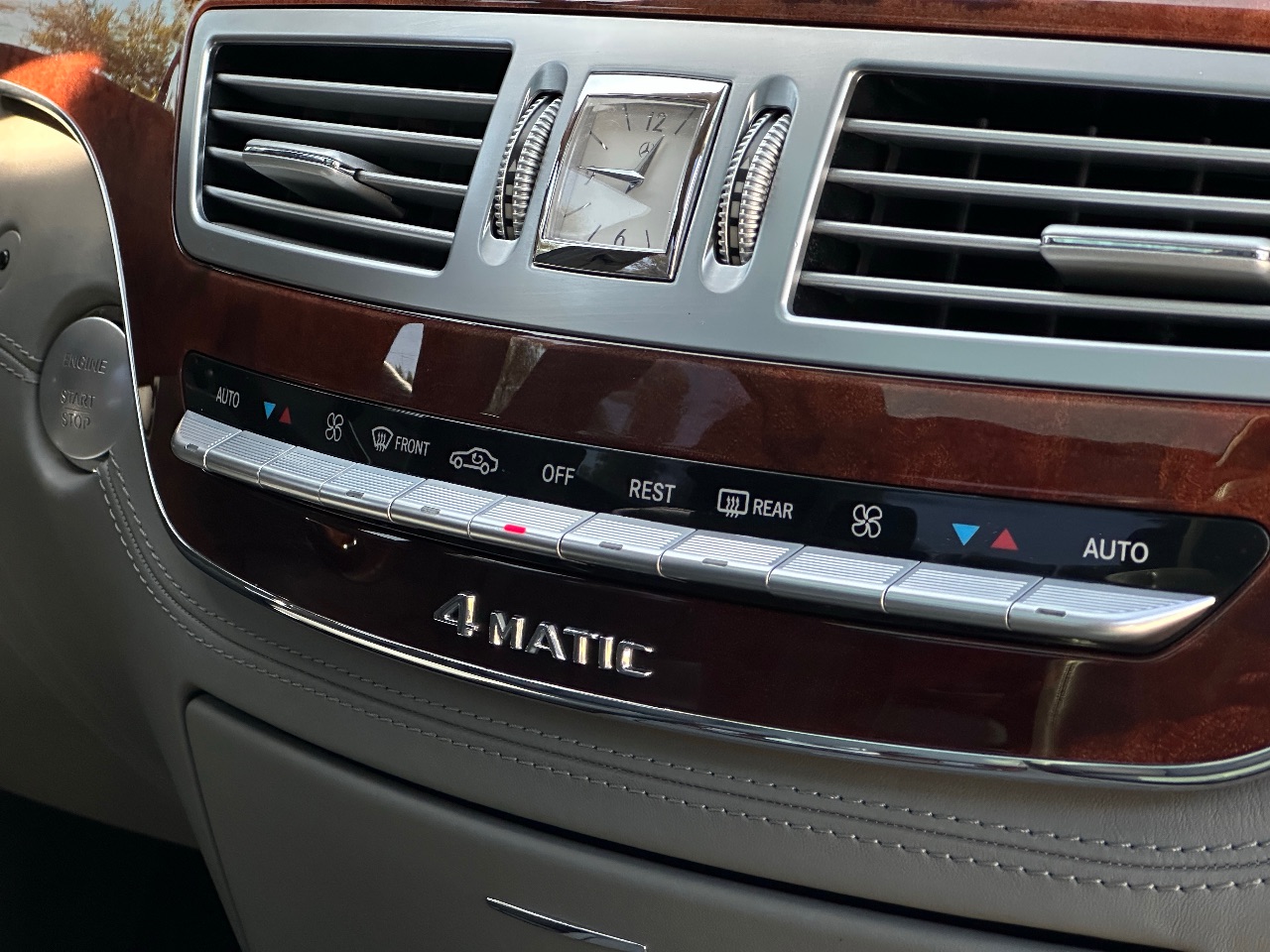 Mercedes-Benz S-Класс - фото 22