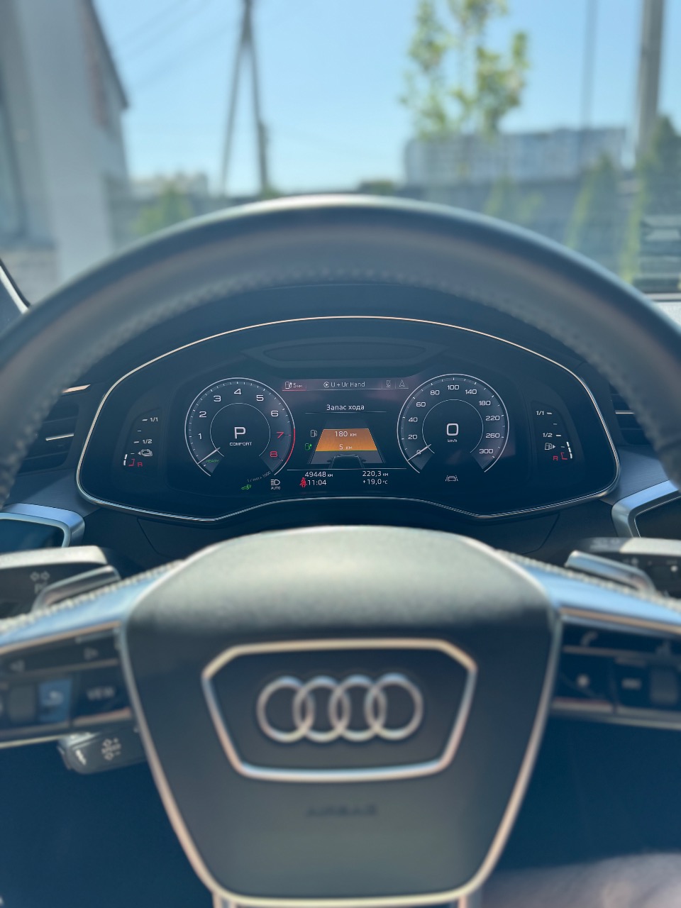 Audi A6 - фото 12