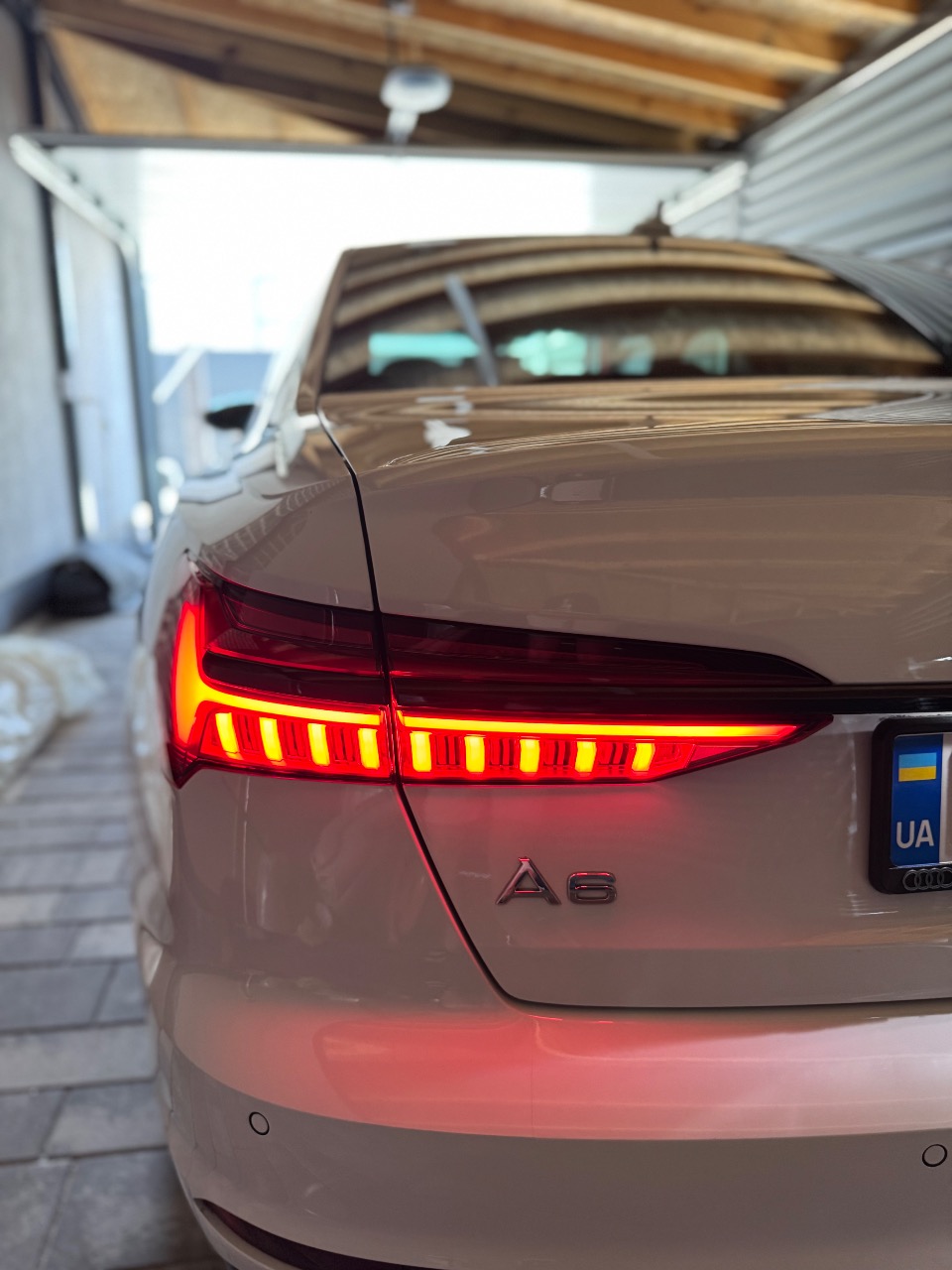 Audi A6 - фото 29