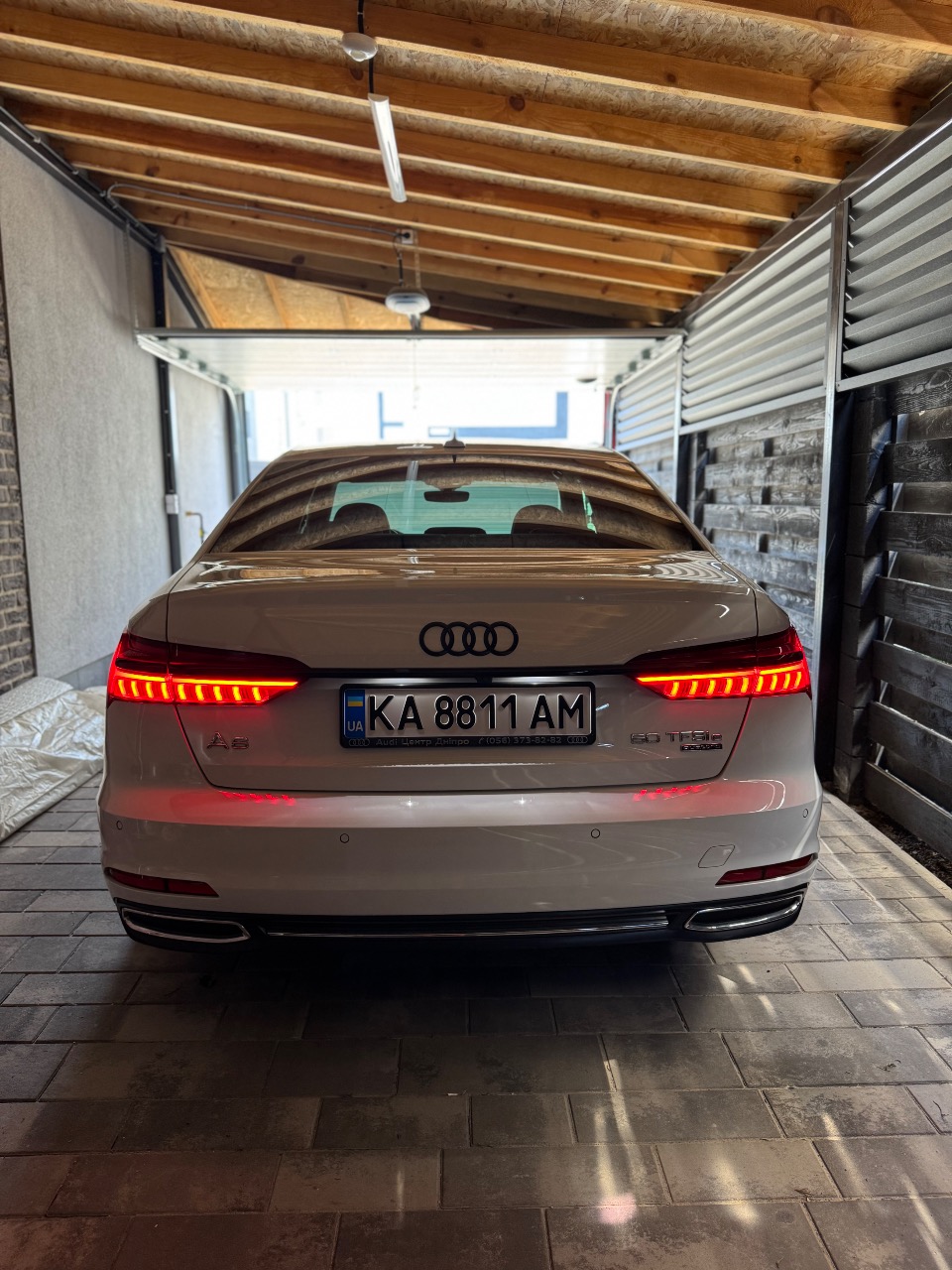 Audi A6 - фото 17